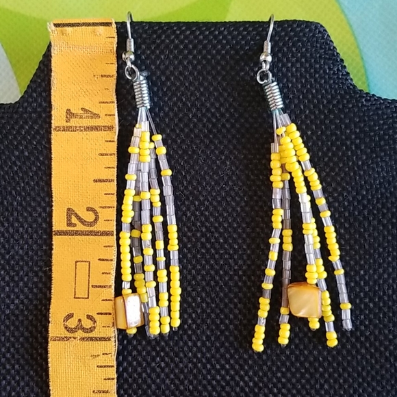 Seed Bead Yellow Matching La yered Necklace and Earring Set - Picture 5 of 6